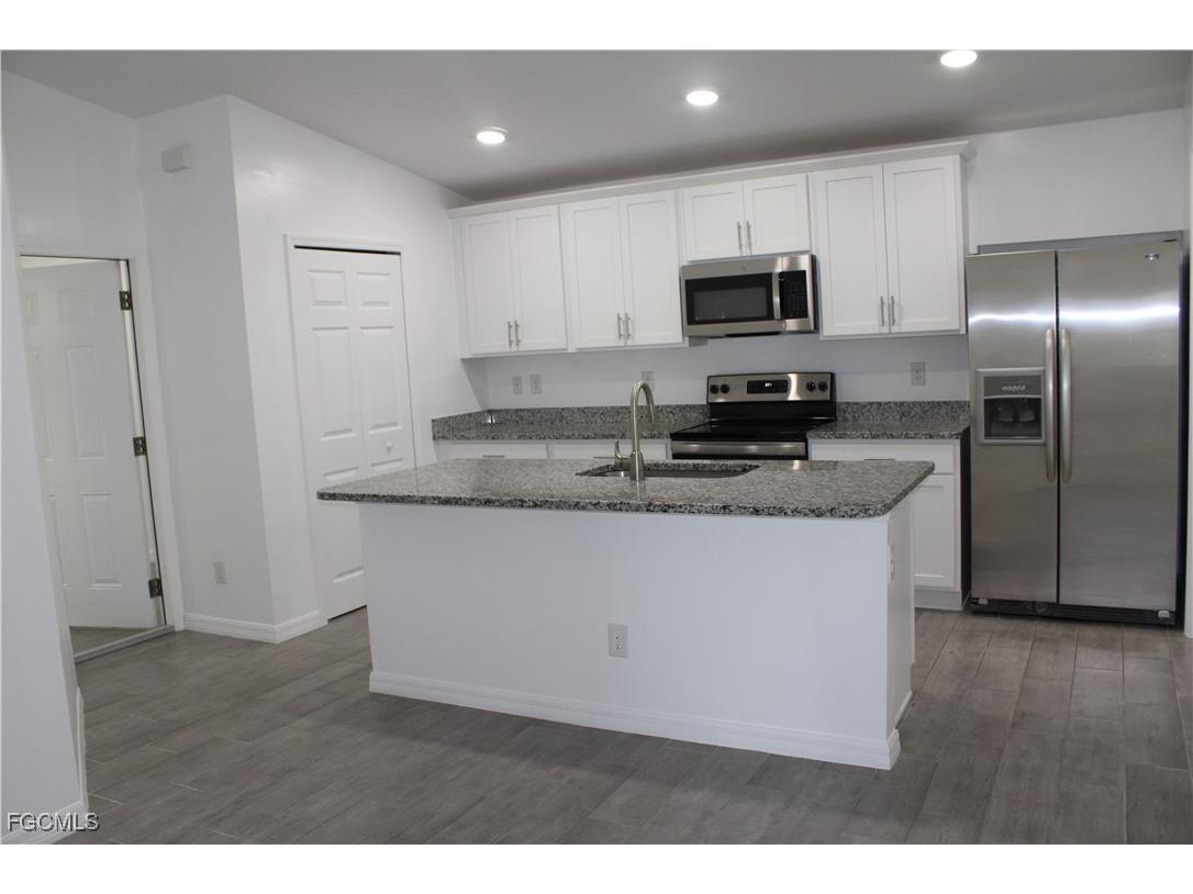 318 NW 14th Street Cape Coral FL 33993 2025003280 image5