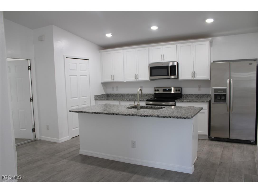 318 NW 14th Street Cape Coral FL 33993 2025003280 image7