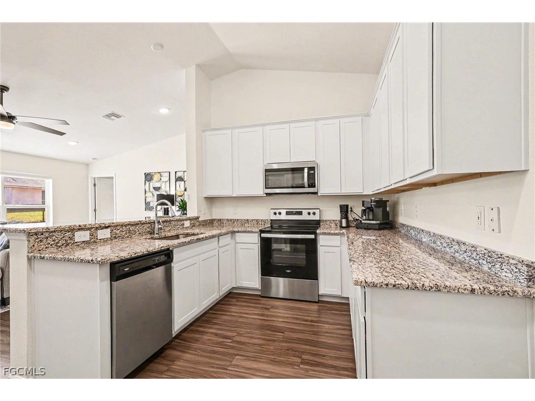 318 NW 4th Street Cape Coral FL 33993 2026007711 image12