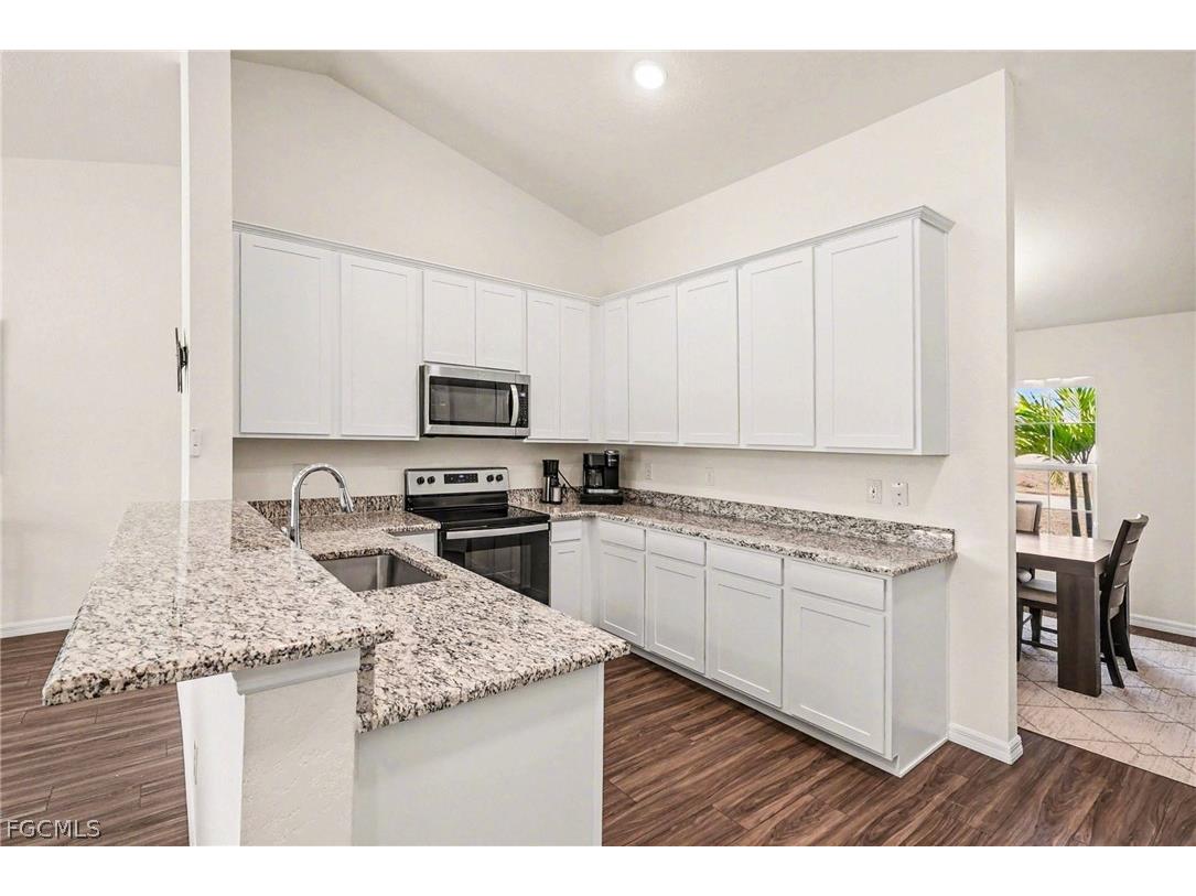 318 NW 4th Street Cape Coral FL 33993 2026007711 image14