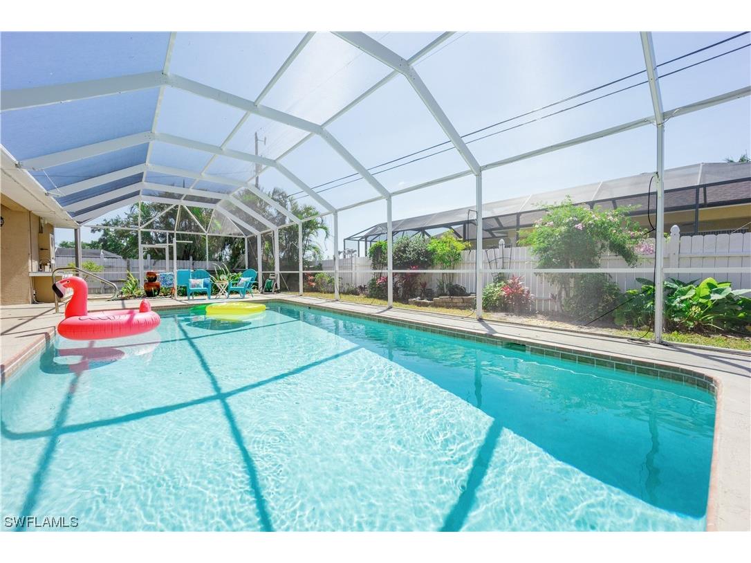 318 SE 18th Terrace Cape Coral FL 33990 223012307 image1