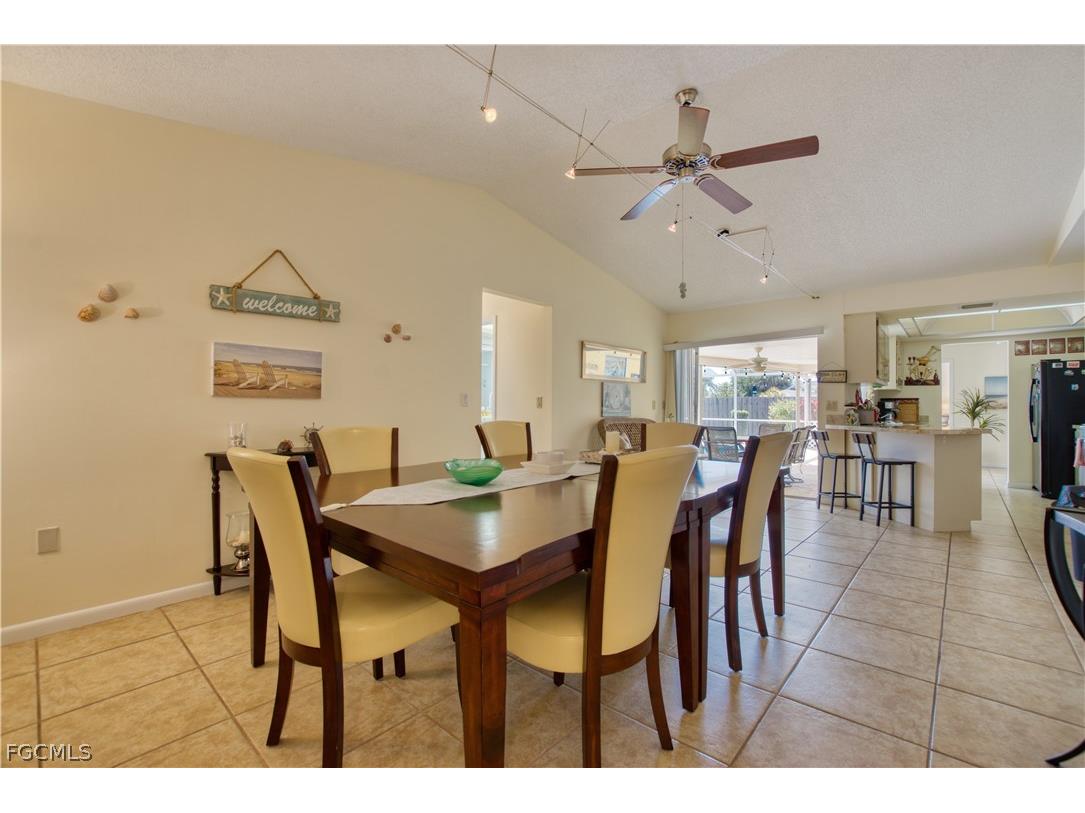 318 SE 33rd Terrace Cape Coral FL 33904 2026010922 image11