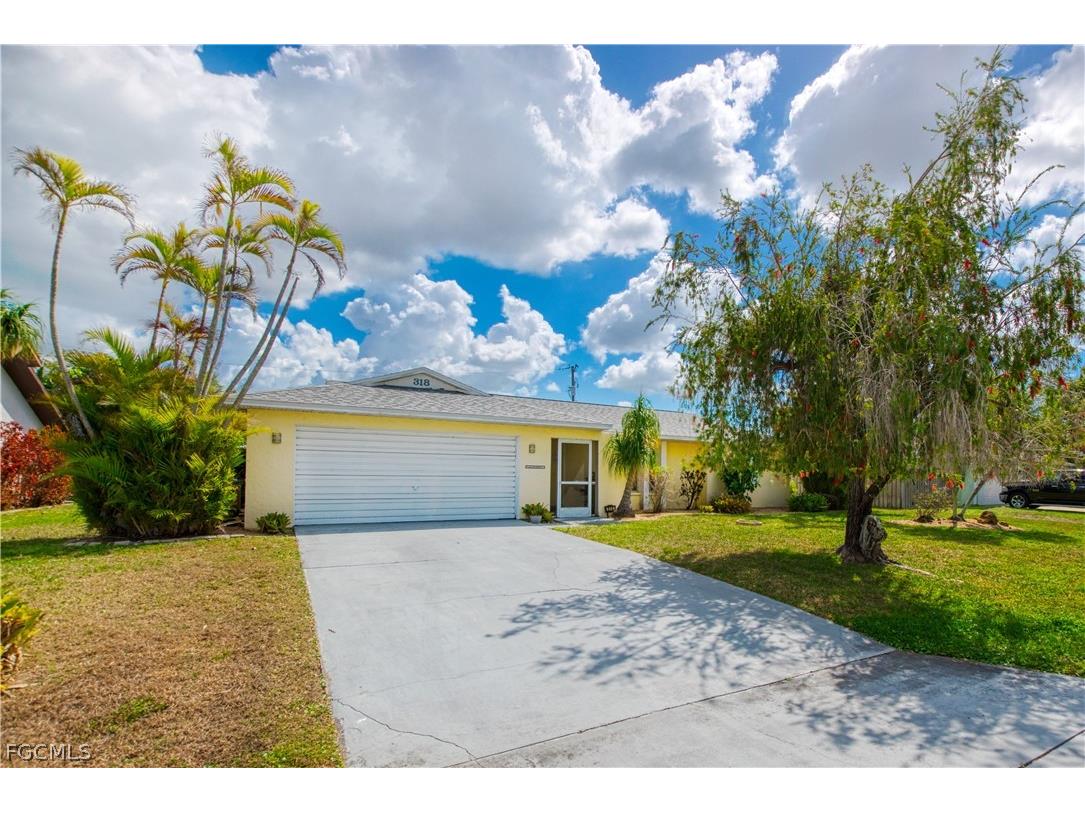 318 SE 33rd Terrace Cape Coral FL 33904 2026010922 image2