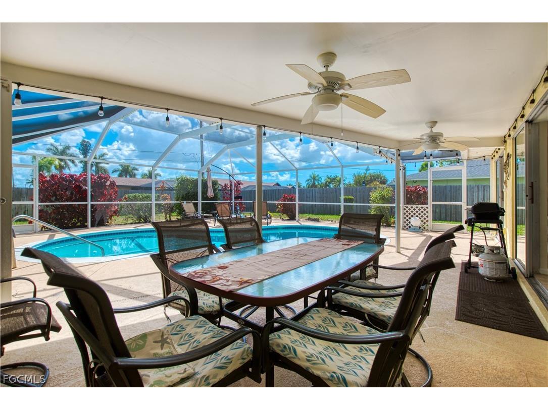 318 SE 33rd Terrace Cape Coral FL 33904 2026010922 image7