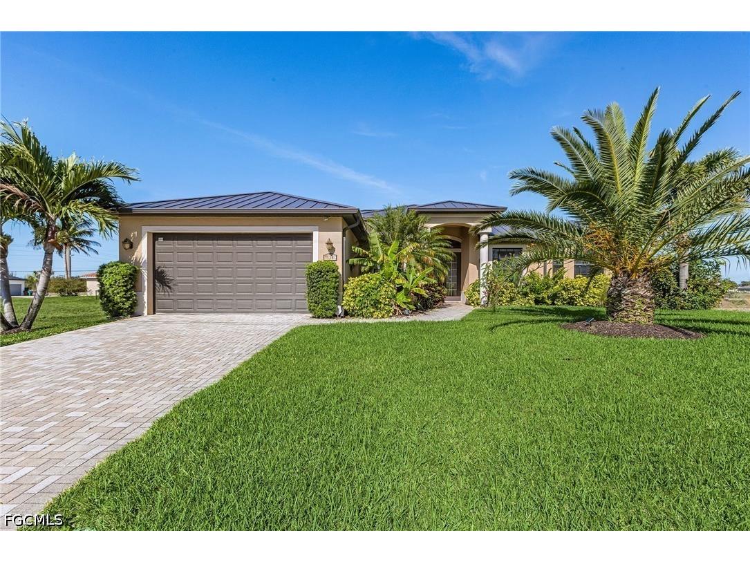 318 SW 21st Avenue Cape Coral FL 33991 2026017703 image1
