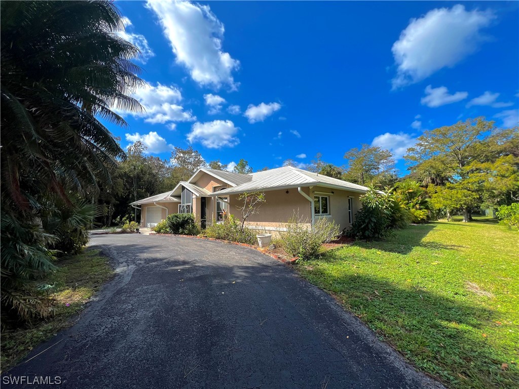 3181 6th Street NW Naples FL 34120 223079084 image1