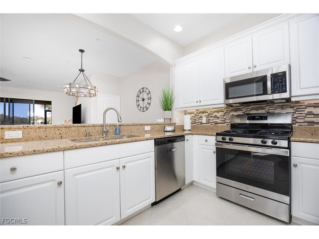 3181 Cottonwood Bend #901 Fort Myers FL 33905 2026010559 image5
