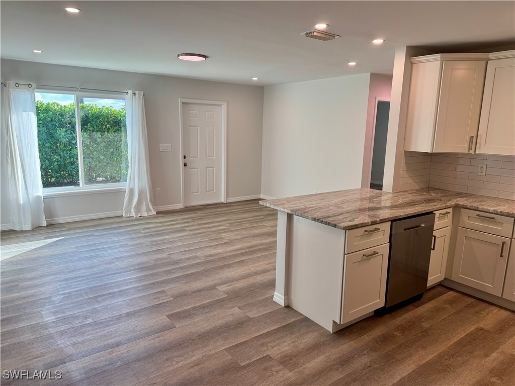 3181 Poinciana Drive Naples FL 34105 225075234 image4