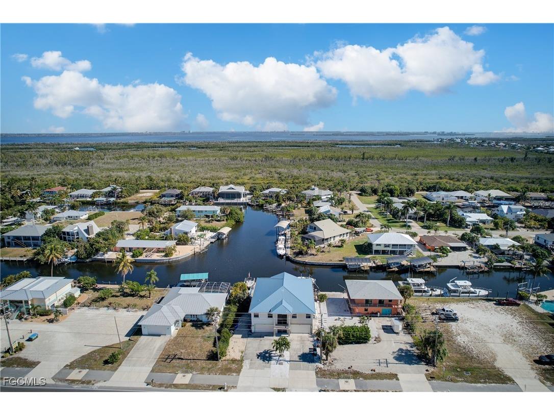 3184 Stringfellow Road Saint James City FL 33956 2025021581 image12