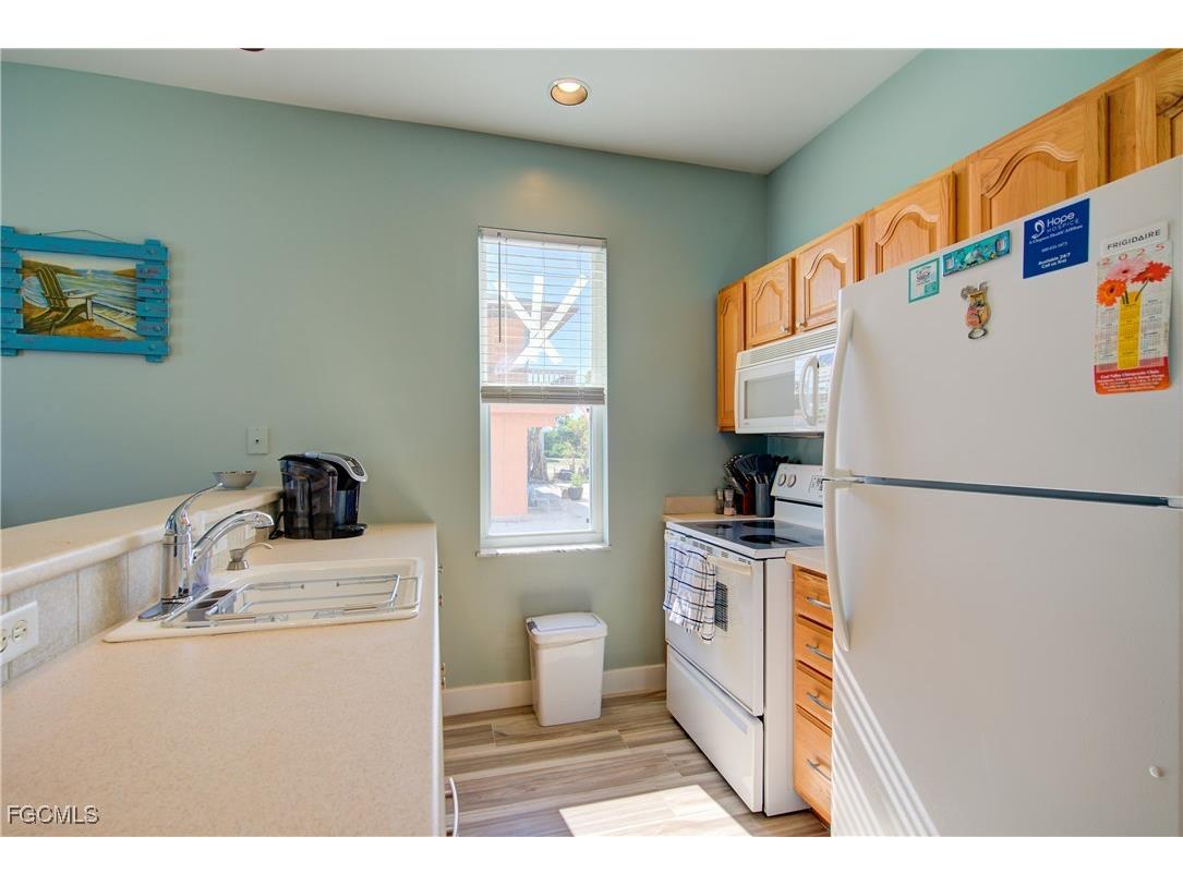 3184 Stringfellow Road Saint James City FL 33956 2025021581 image13