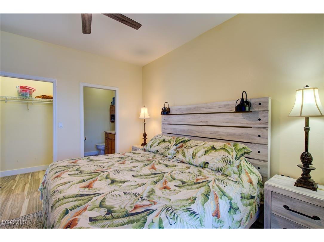 3184 Stringfellow Road Saint James City FL 33956 2025021581 image18