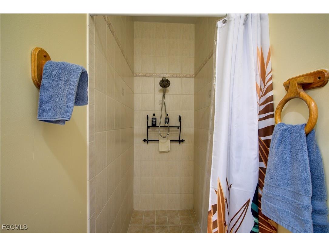 3184 Stringfellow Road Saint James City FL 33956 2025021581 image22