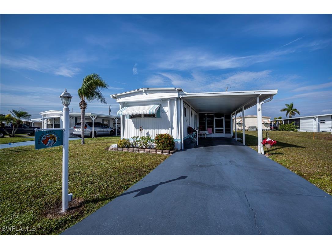 3185 Pluto Circle North Fort Myers FL 33903 224103248 image1