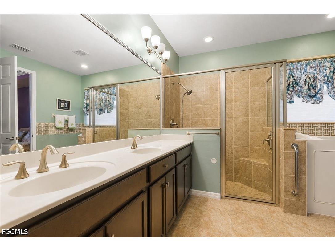 3188 Amadora Circle Cape Coral FL 33909 2026017887 image31