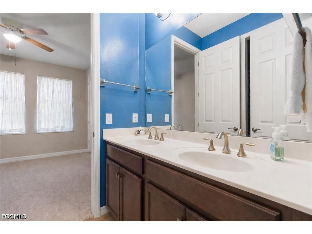 3188 Amadora Circle Cape Coral FL 33909 2026017887 image7