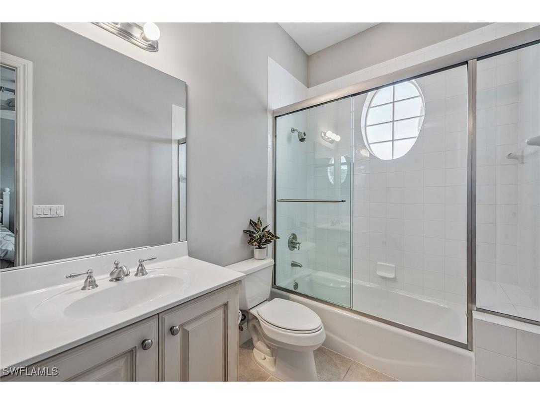 3189 Aviamar Circle #202 Naples FL 34114 224096273 image17