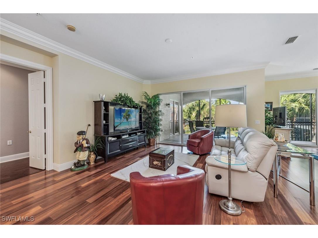 3189 Aviamar Circle #202 Naples FL 34114 224096273 image2