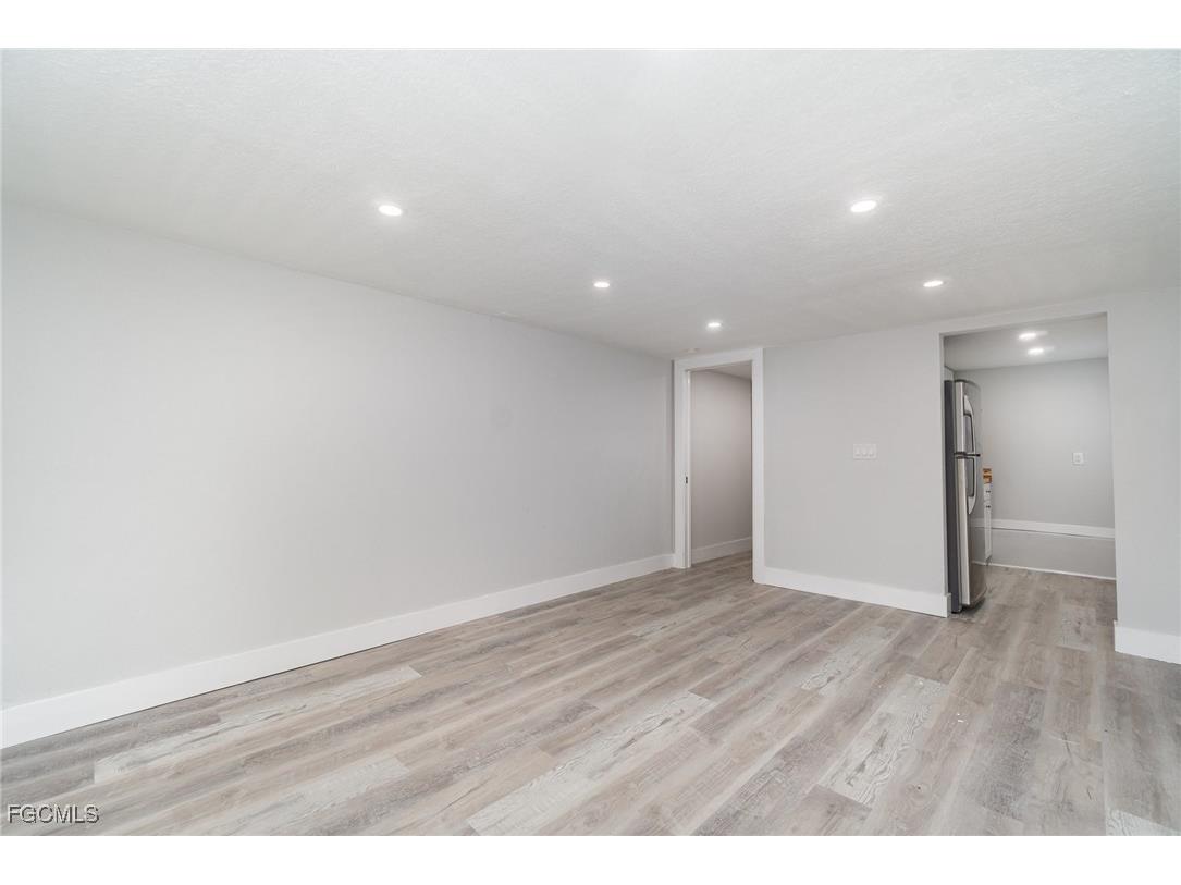 319 Arlington Avenue Fort Myers FL 33905 225063365 image25