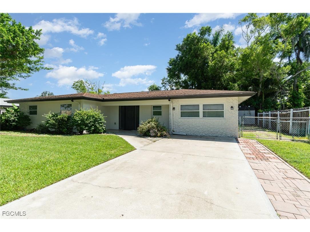 319 Arlington Avenue Fort Myers FL 33905 225063365 image9