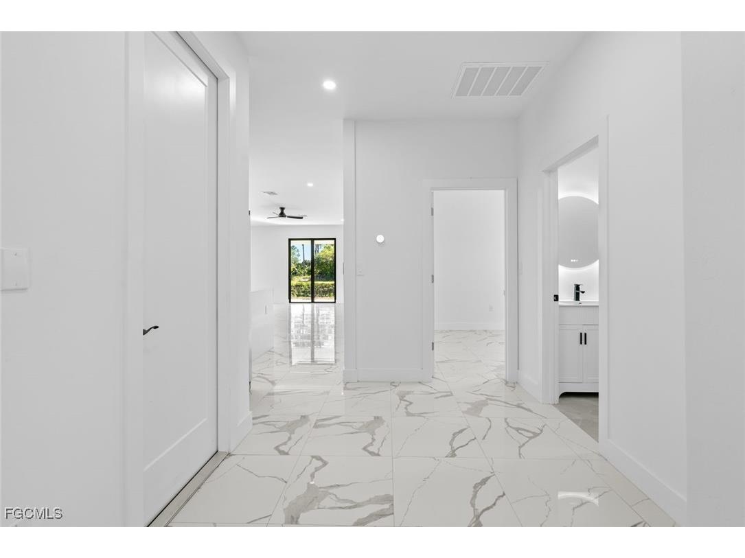 319 Lorena Avenue S Lehigh Acres FL 33974 2025000690 image2