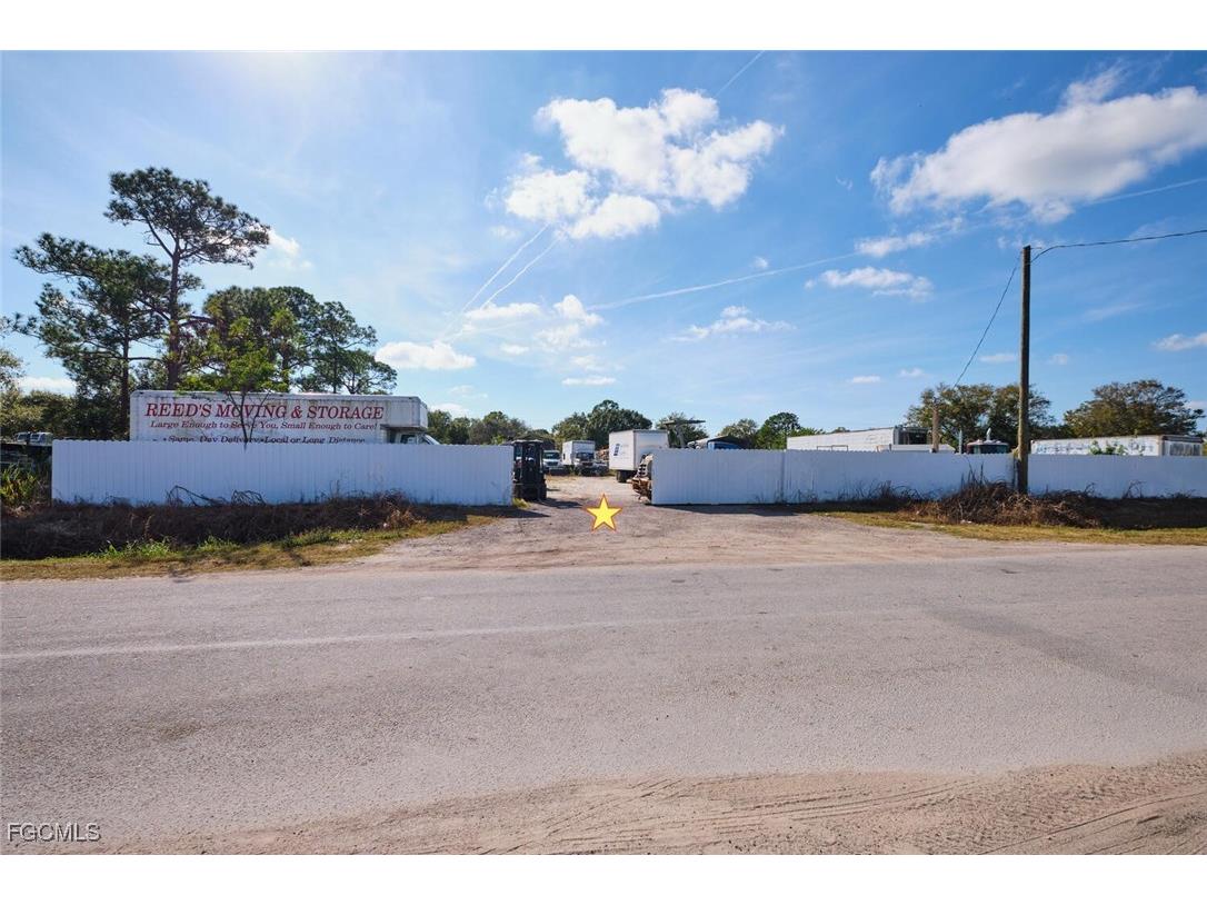 319 N Industrial Loop Labelle FL 33935 2025024158 image1