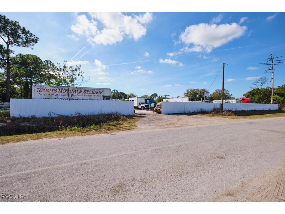 319 N Industrial Loop Labelle FL 33935 2025024158 image4