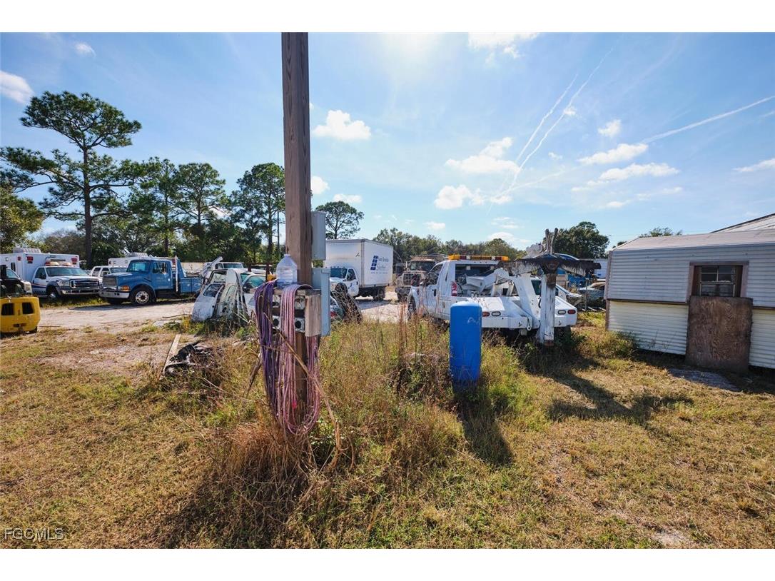 319 N Industrial Loop Labelle FL 33935 2025024158 image8