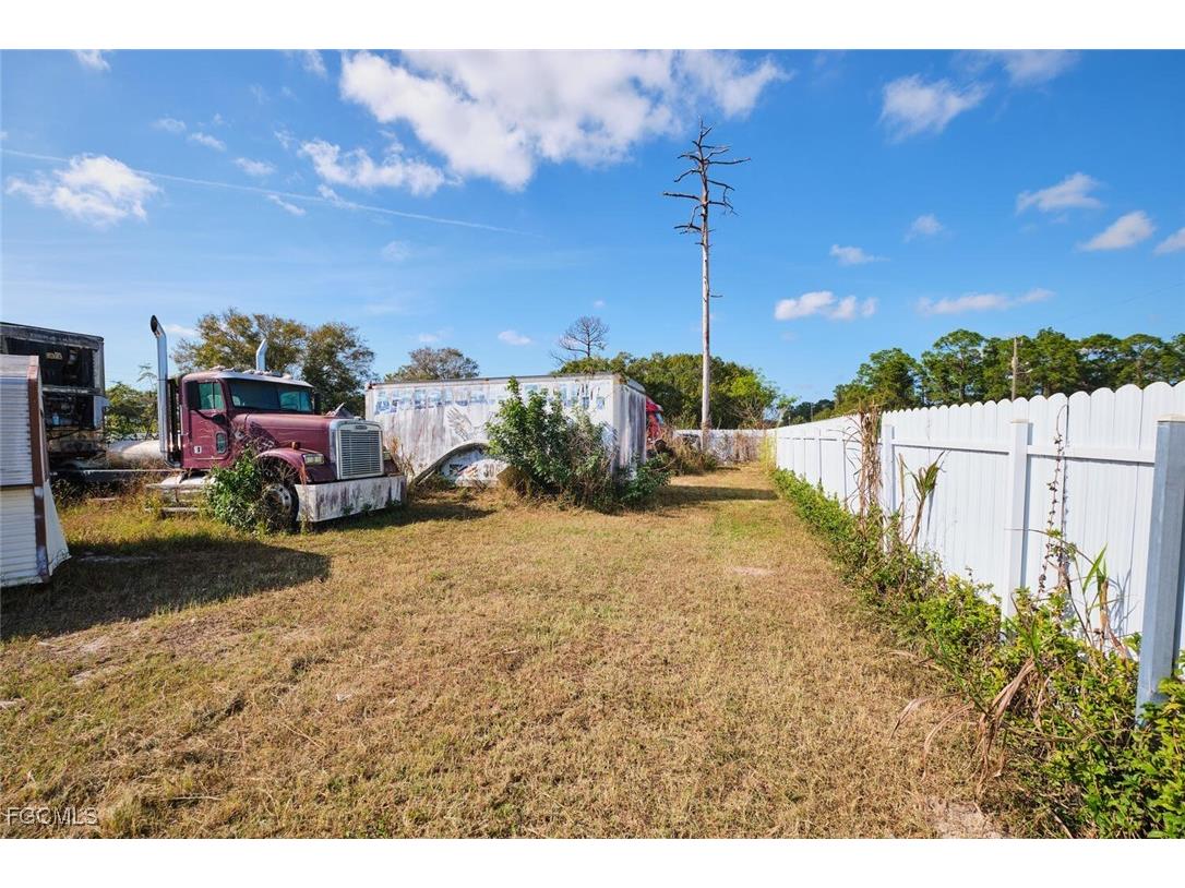 319 N Industrial Loop Labelle FL 33935 2025024158 image9