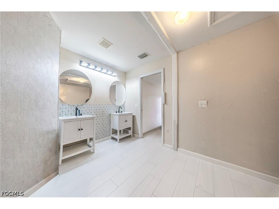 319 NE 23rd Street Cape Coral FL 33909 2026017741 image17