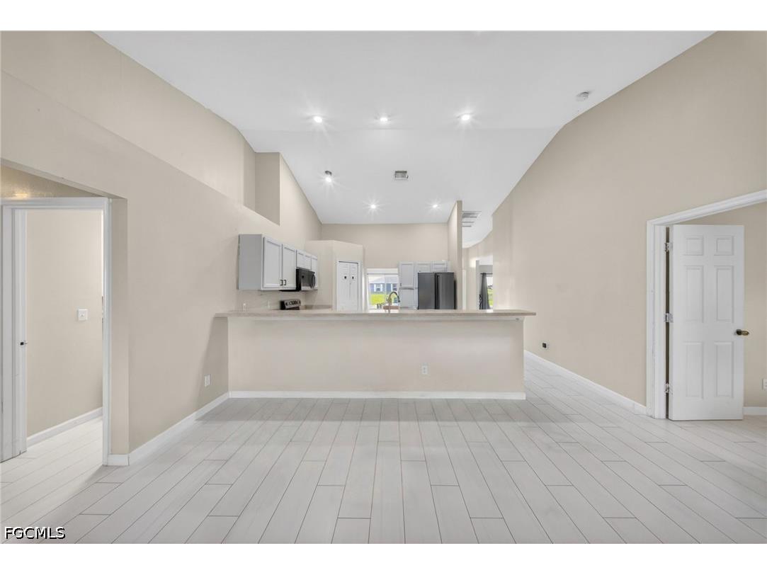 319 NE 23rd Street Cape Coral FL 33909 2026017741 image32
