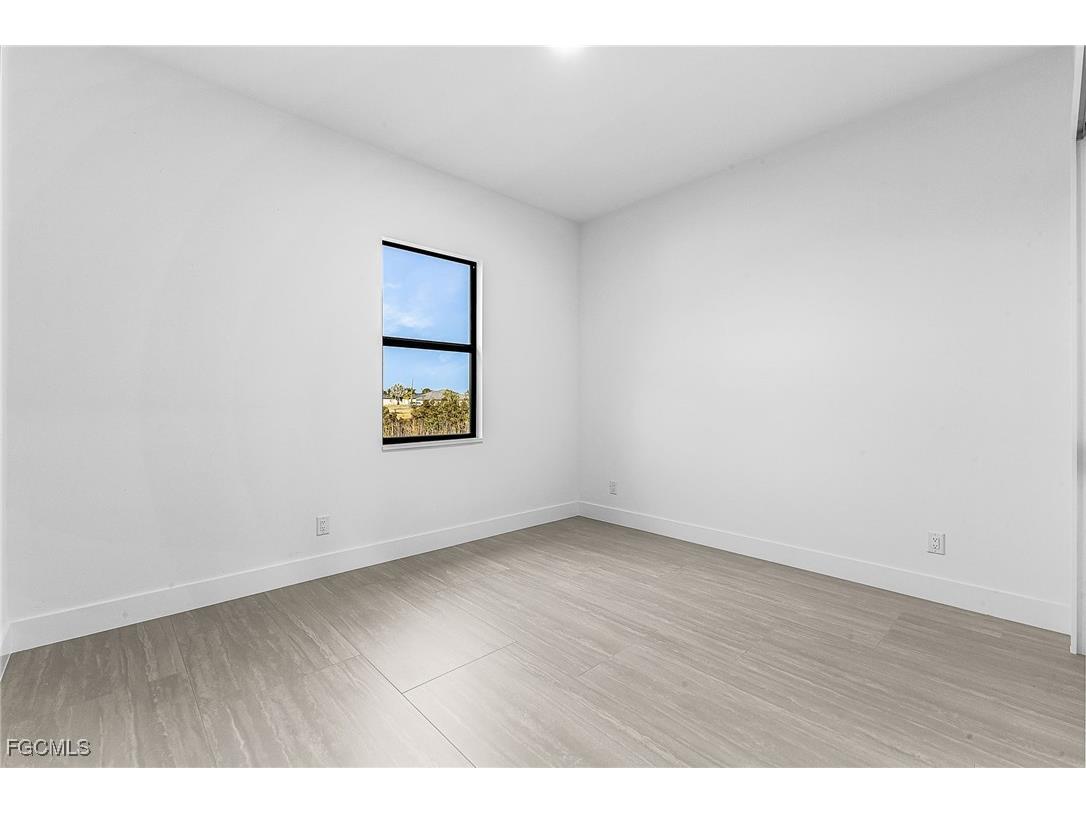 319 NW 14th Street Cape Coral FL 33993 2025019617 image16