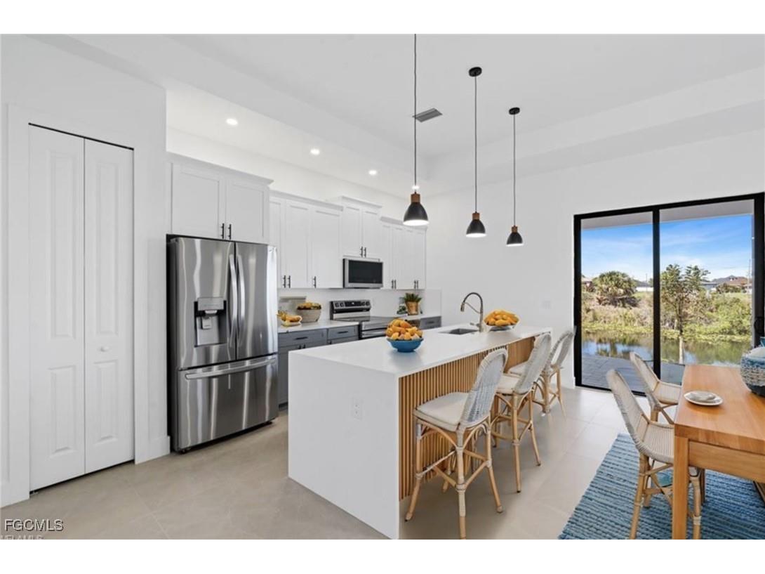 319 NW 14th Street Cape Coral FL 33993 2025019617 image32