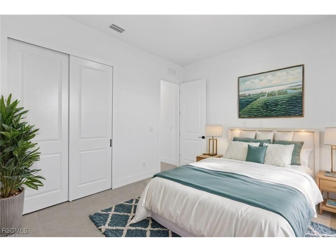 319 NW 14th Street Cape Coral FL 33993 2025019617 image38