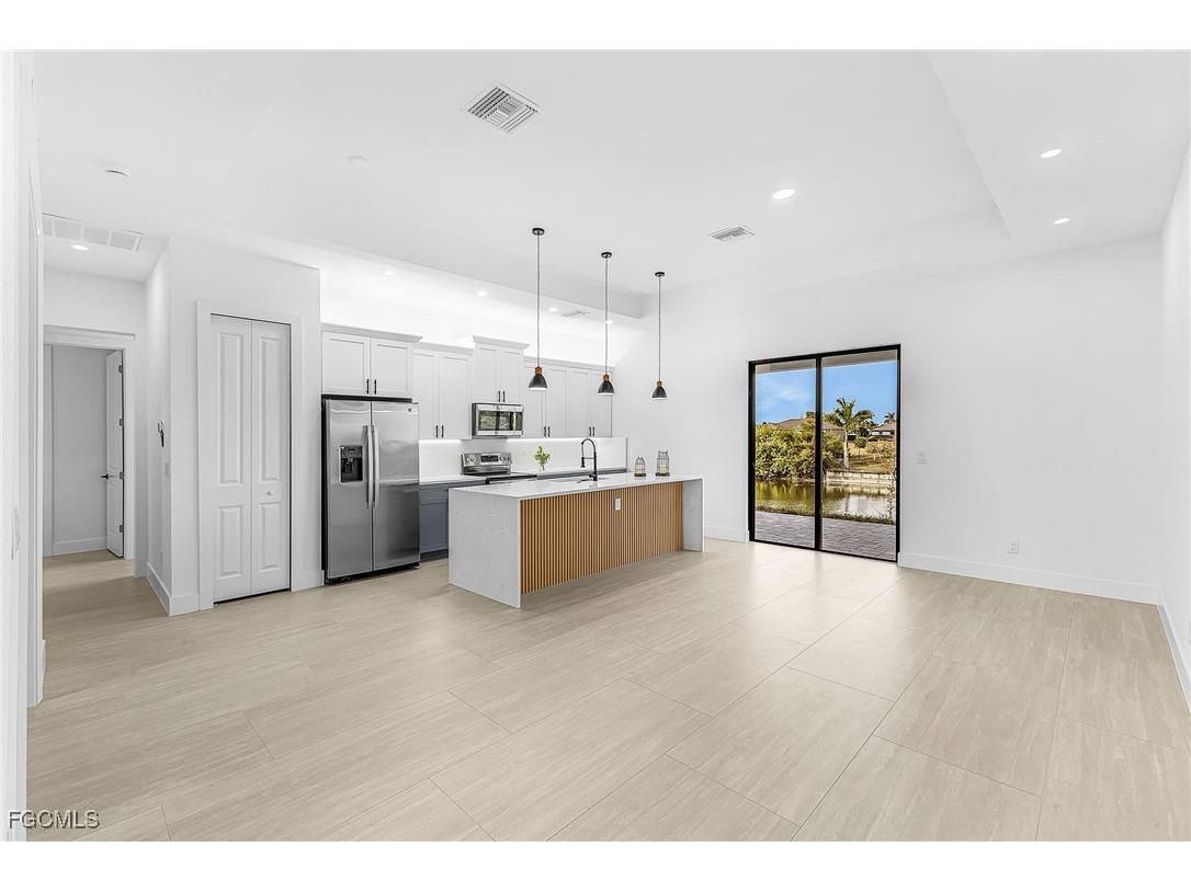 319 NW 14th Street Cape Coral FL 33993 2025019617 image6