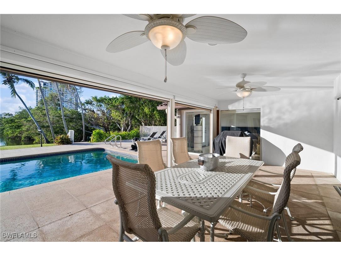 319 Pirates Bight Naples FL 34103 225083880 image21