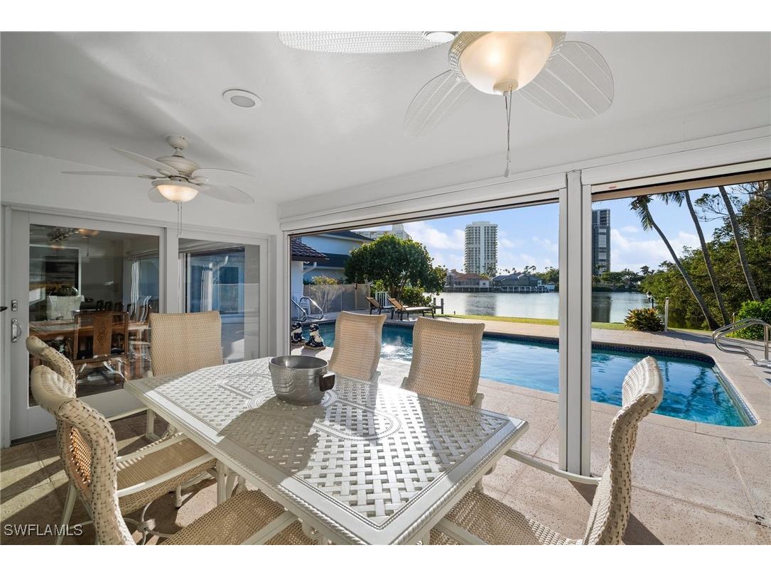 319 Pirates Bight Naples FL 34103 225083880 image22