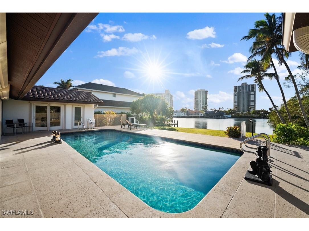 319 Pirates Bight Naples FL 34103 225083880 image23