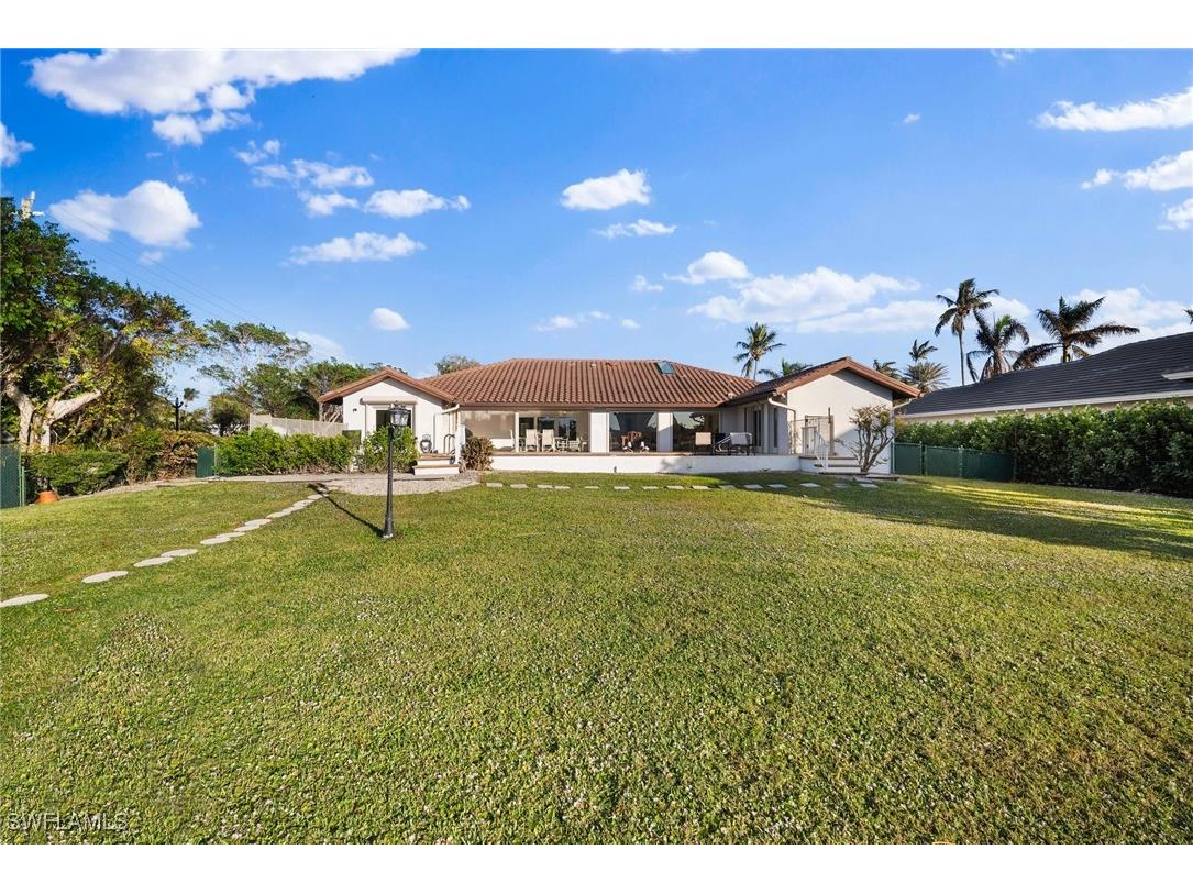 319 Pirates Bight Naples FL 34103 225083880 image26