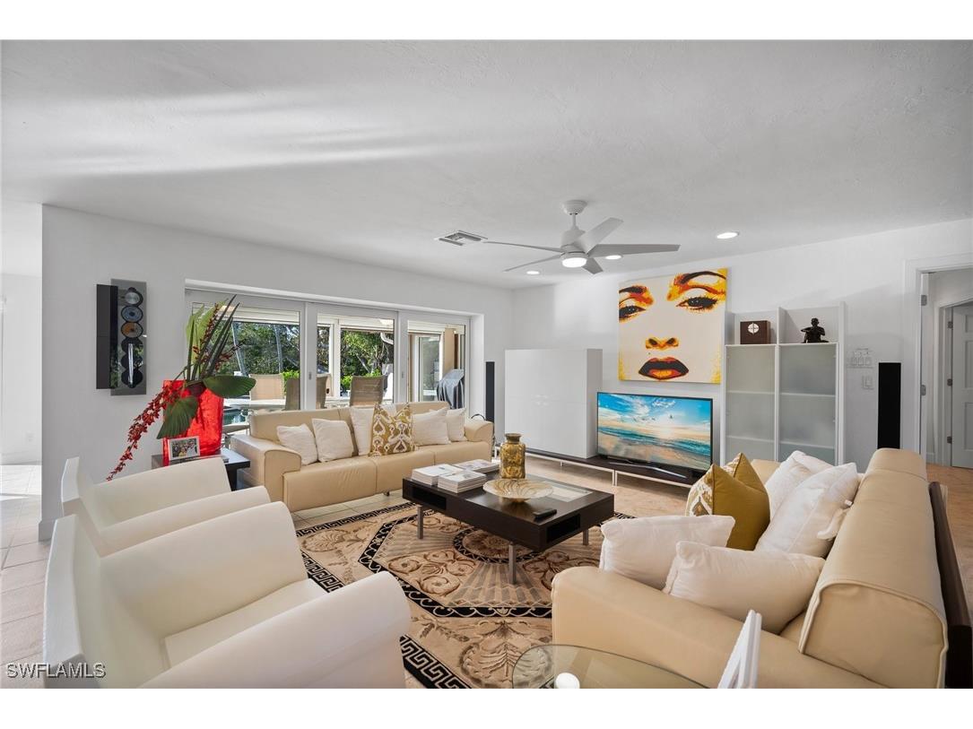 319 Pirates Bight Naples FL 34103 225083880 image6