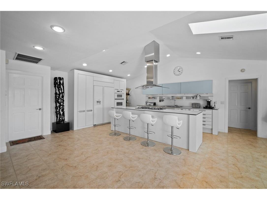 319 Pirates Bight Naples FL 34103 225083880 image9