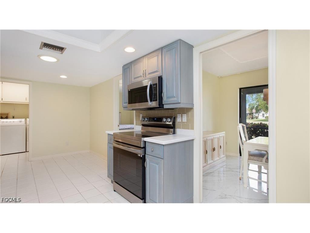 319 Reynolds Court #M12 Naples FL 34112 2026023492 image5