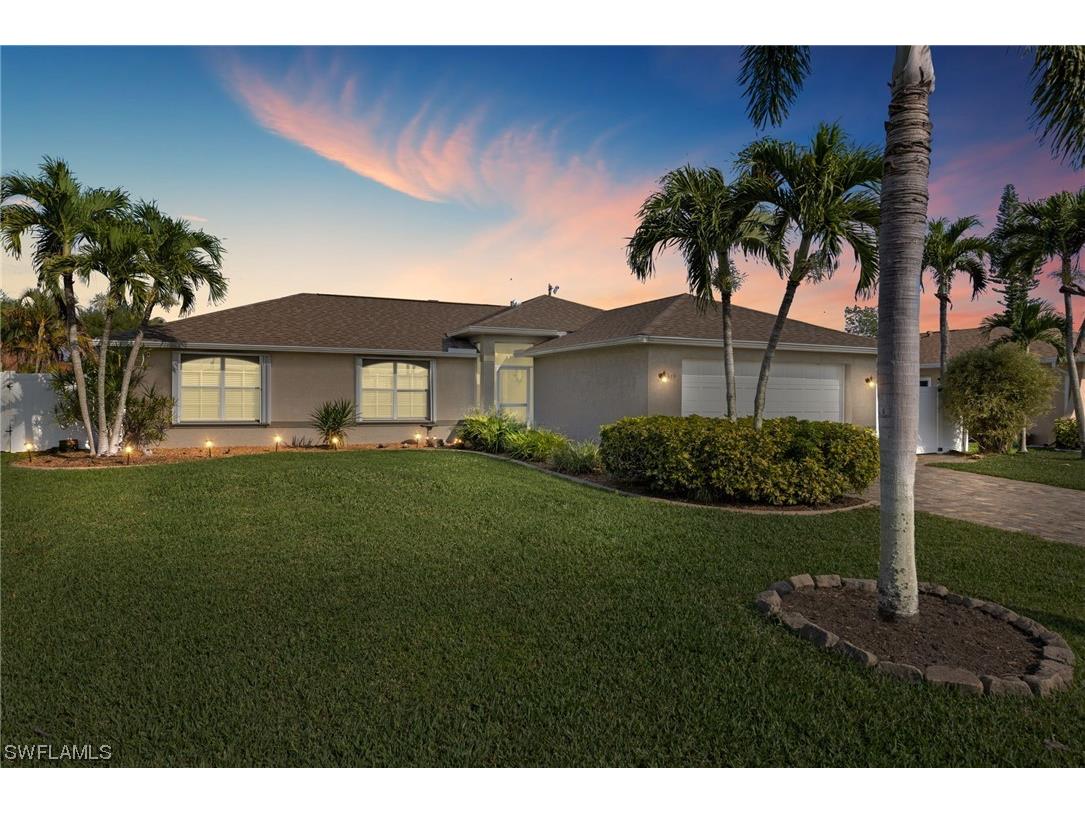 319 SE 8th Place Cape Coral FL 33990 224022968 image1