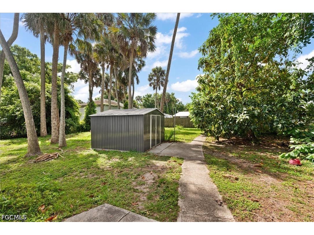 319 W Mariana Avenue North Fort Myers FL 33903 2026015988 image20