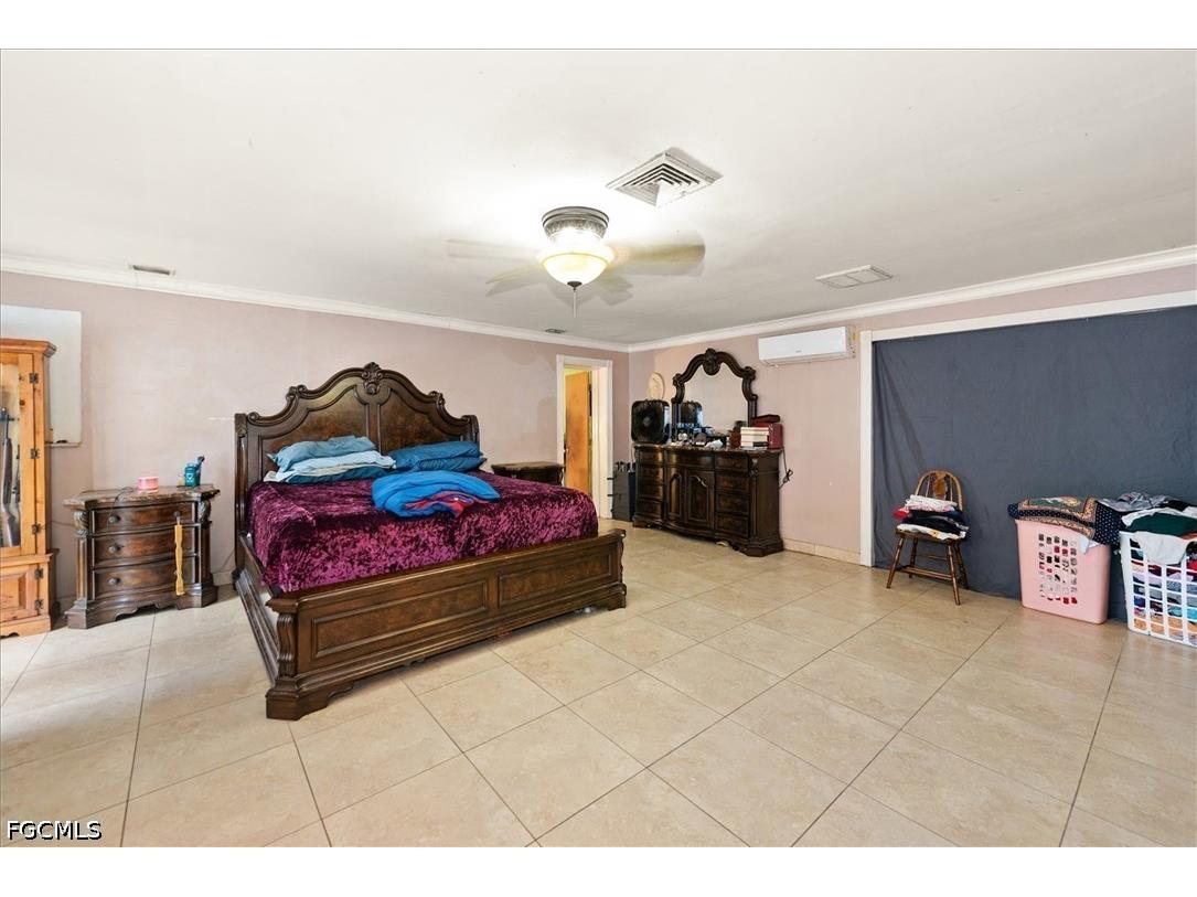 319 W Mariana Avenue North Fort Myers FL 33903 2026015988 image8