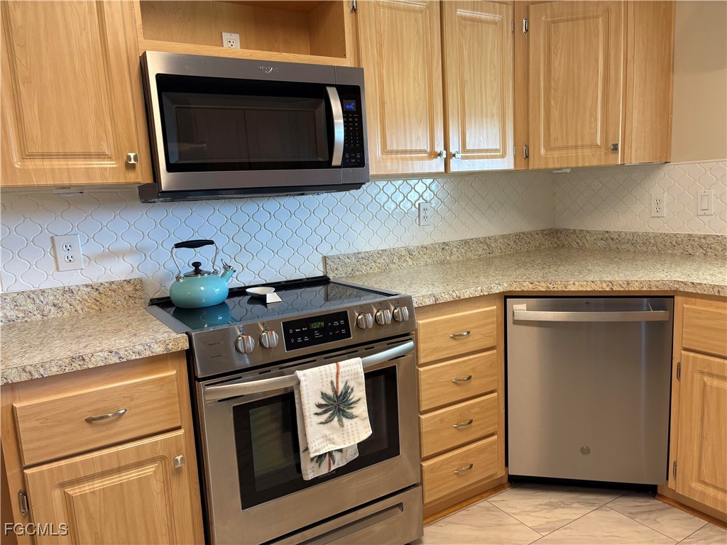 3191 Rain Dance Lane North Fort Myers FL 33917 2025013607 image13