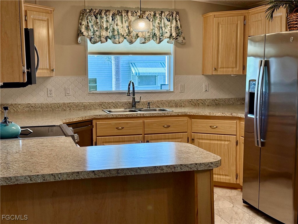 3191 Rain Dance Lane North Fort Myers FL 33917 2025013607 image16