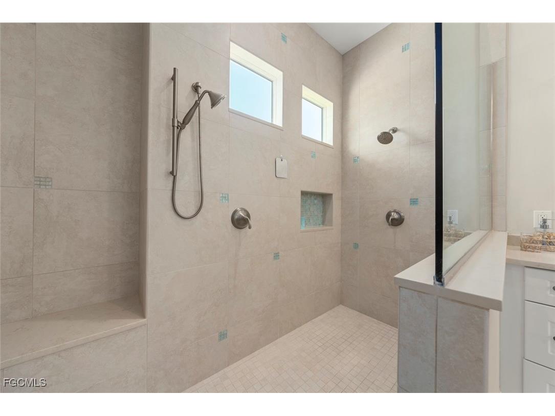 3191 Twin Lakes Lane Sanibel FL 33957 2025004572 image27