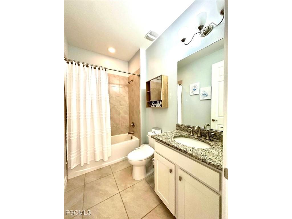 3193 Amadora Circle Cape Coral FL 33909 2025004892 image12