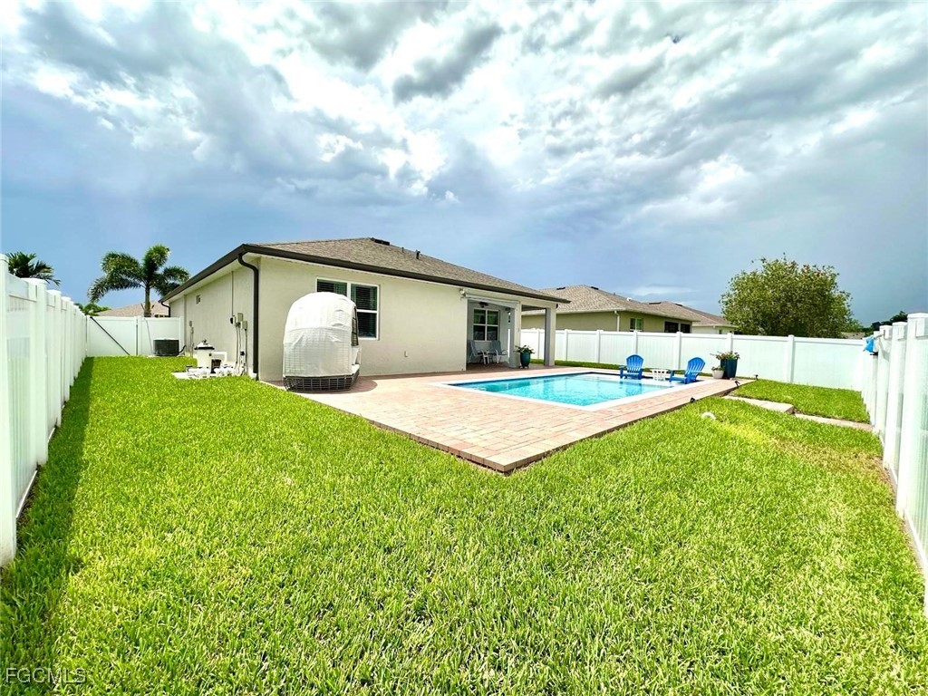 3193 Amadora Circle Cape Coral FL 33909 2025004892 image17