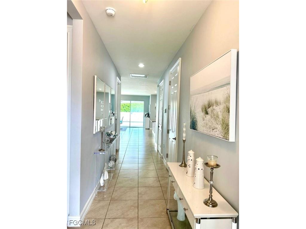 3193 Amadora Circle Cape Coral FL 33909 2025004892 image2